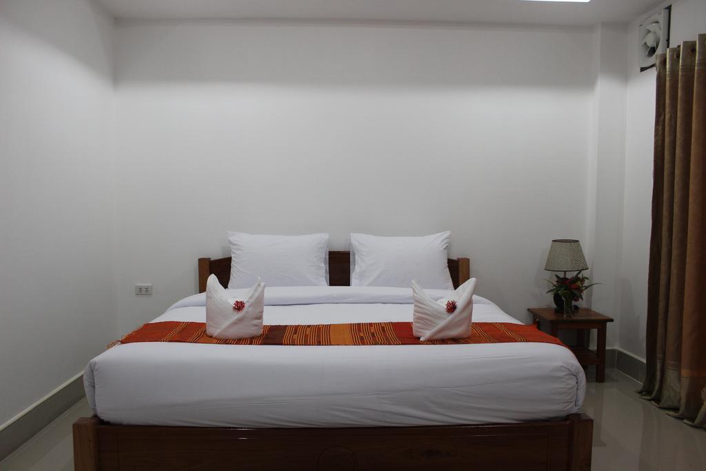 Lisha The Grand Riverside Hotel Vang Vieng Exterior foto